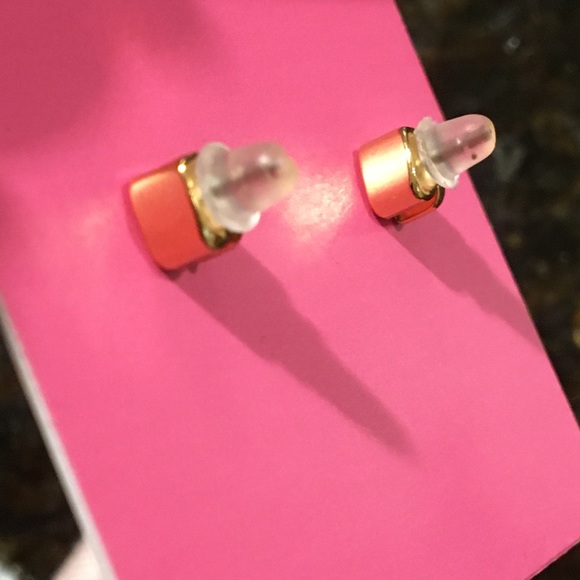 Pretty NWT Kate Spade lip earrings! - Picture 5 of 6